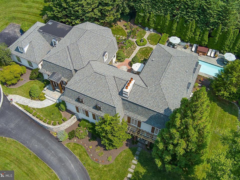1st image of 160 Abrahams Ln