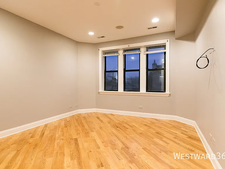 6508 N Seeley Ave #3 — Photo 4