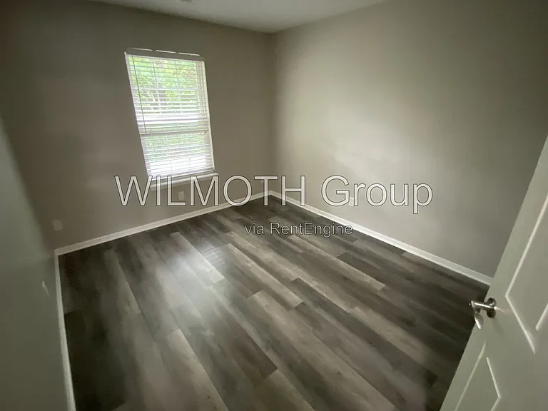 8457 Traders Ct — Photo 10