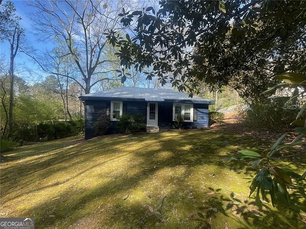 16040 Henderson Rd photo 1