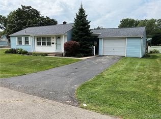 305 Kerr St, Lewiston, NY 14092