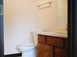 510 Madison St APT 208, Marshall, WI