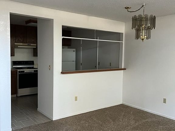 3rd image of 22 Sierra Lakeside Ln