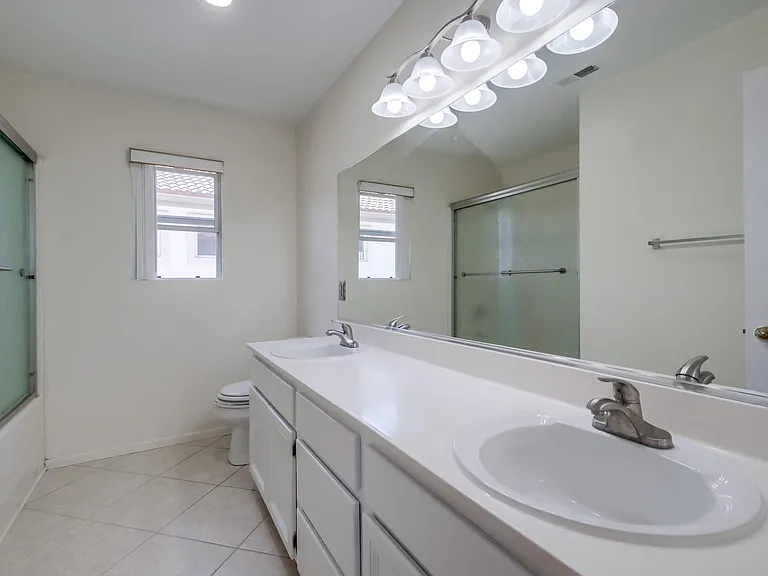 11905 Westview Pkwy — Photo 19