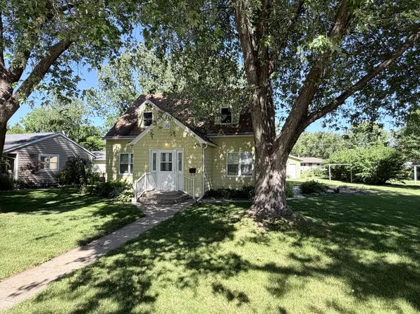 1609 Ash St, Alexandria, MN 56308