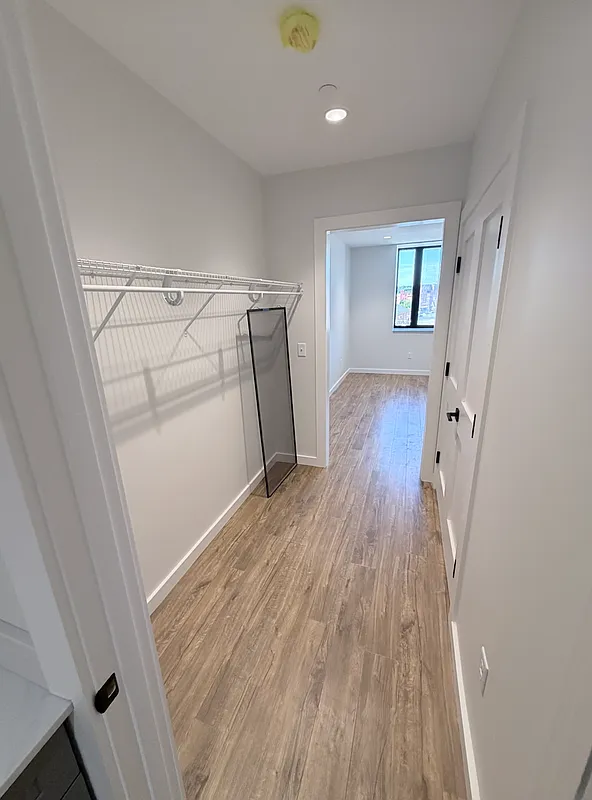 1 bed, 1.0 bath, 800 sqft, $1,800 — Photo 4