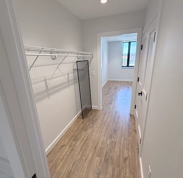 345 Main St #302 — Photo 4