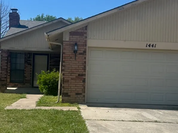 1441 Windsor Dr, Ardmore, OK 73401