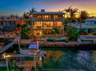 160 1st St, Key Colony Beach, FL 33051