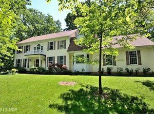 1647 Besley Rd, Vienna, VA 22182