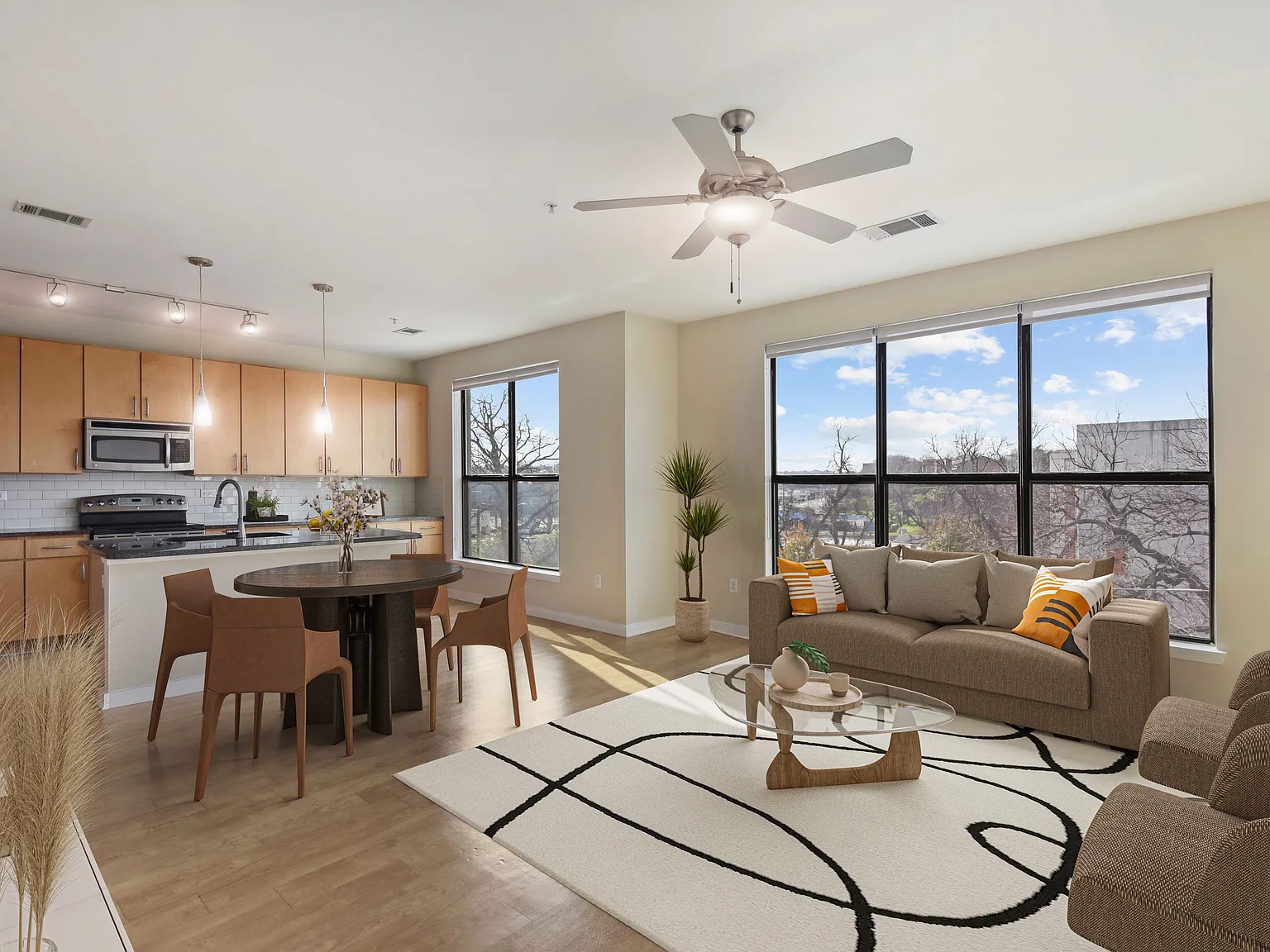 Cole Apartments — Photo 3