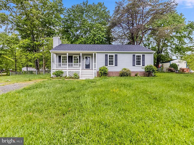 11802 Oakdale Ct — Photo 1