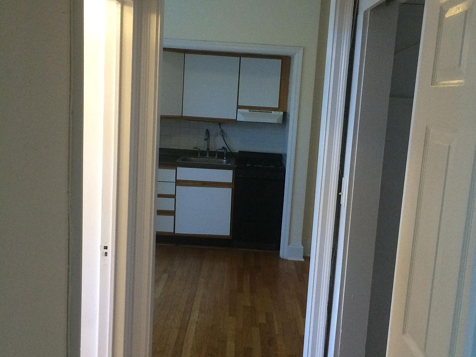 2nd image of 501 Millburn Ave #3