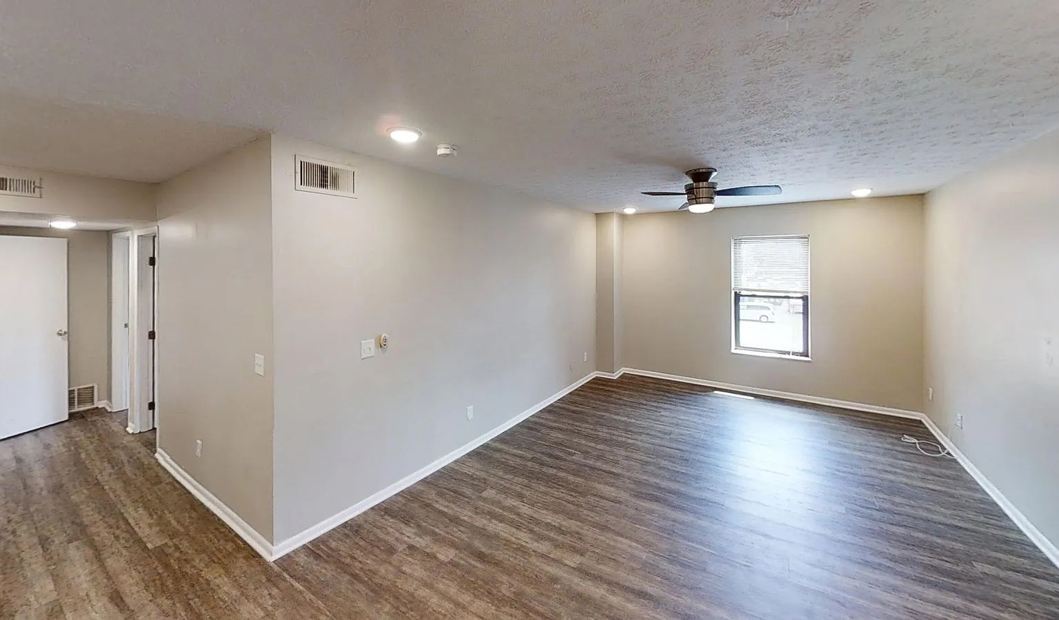 2 bed, 1.0 bath, 700 sqft, $1,501 — Photo 1