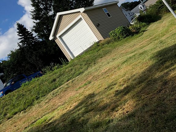 Detached one stall garage