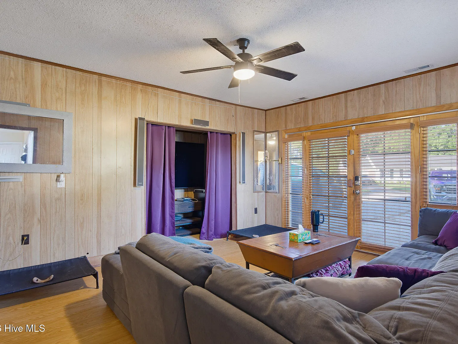 3 bed, 1.5 bath, $1,600 — Photo 4