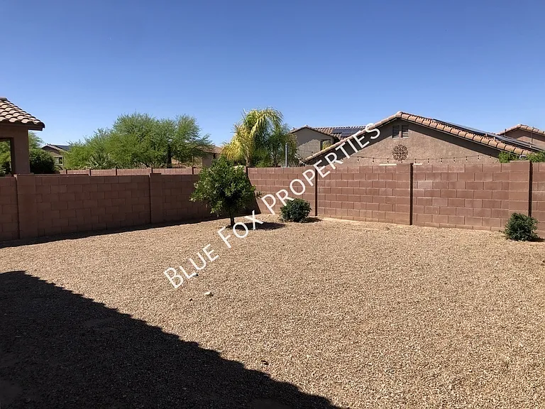 7651 E Majestic Palm Ln — Photo 21