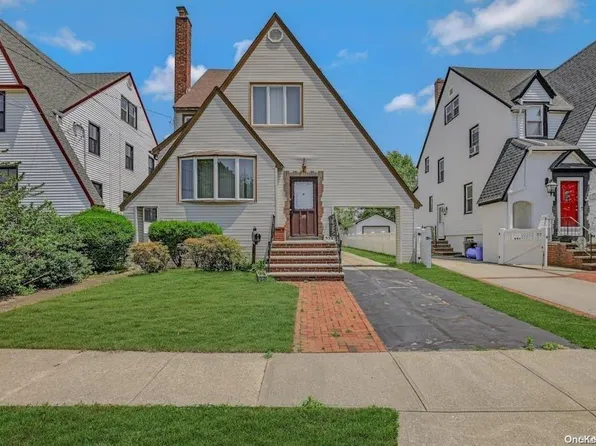 119 Gordon Road, Valley Stream, NY 11581