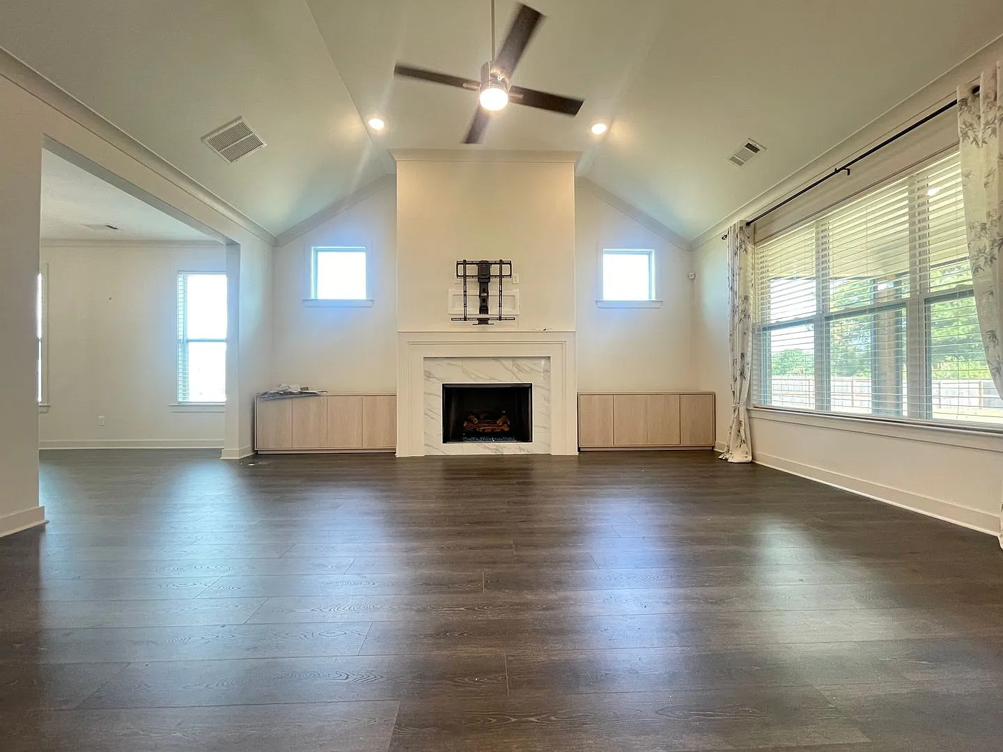 Custom built home in The Orchard, Lewisburg schools! — Photo 2