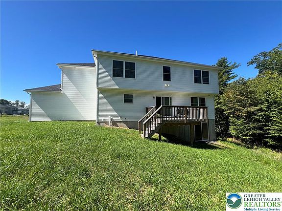 2nd image of 160 Reilly Rd