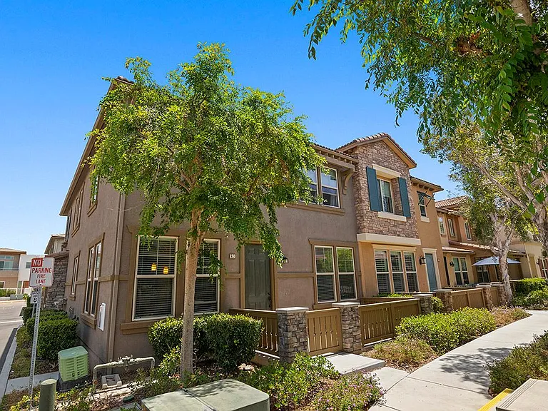 10667 Golden Willow Trl #150 — Photo 2