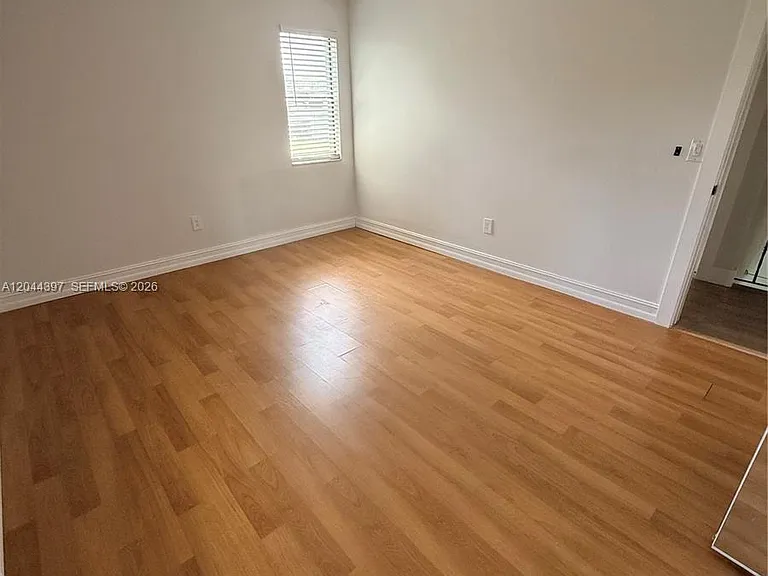 20501 SW 50th Pl — Photo 17