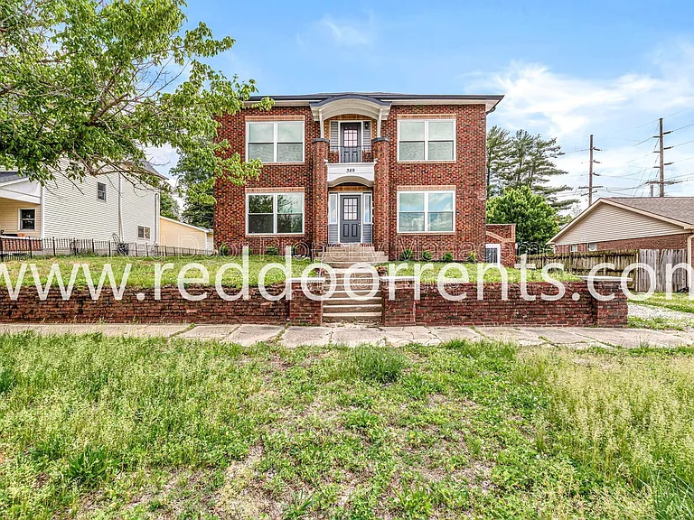 389 S Main St #D — Photo 33