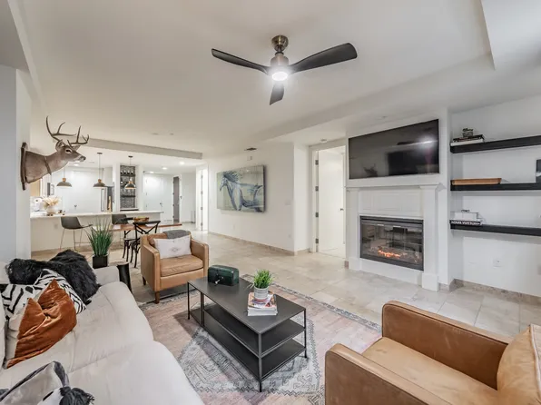 1505 Elm St APT 404, Dallas, TX 75201