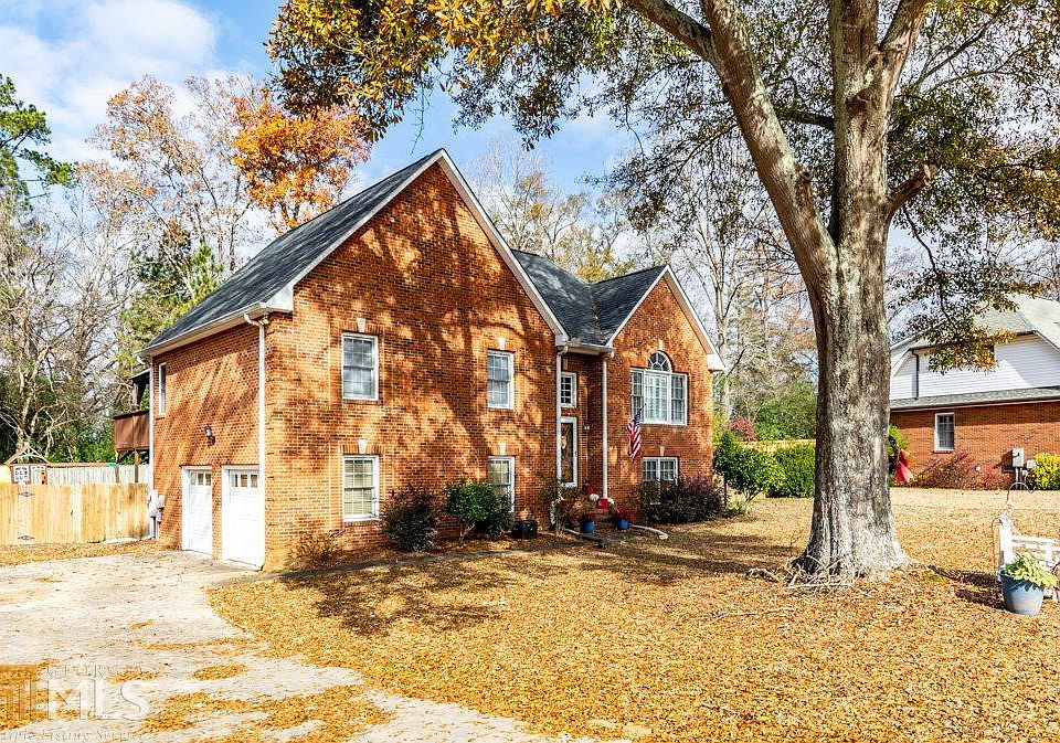 1st image of 22 Shagbark Dr