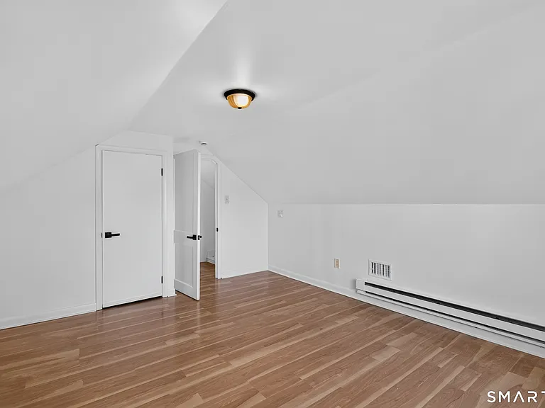 11 Stratfield Pl — Photo 30