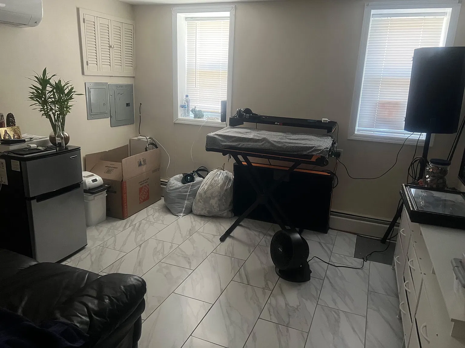 3 bed, $3,563 — Photo 3