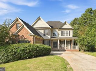 2090 Misty Oaks Dr, Buford, GA 30519