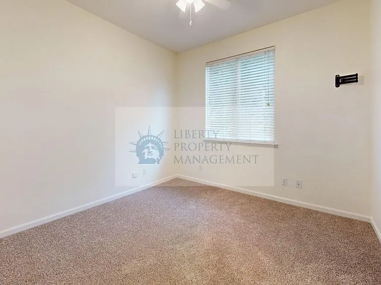 3404 Lovotti Ct — Photo 23