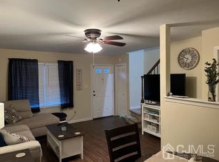 19 Quail Run Dr #B, Monroe Township, NJ 08831