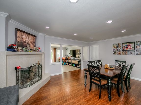 5th image of 2110 E Larkwood St
