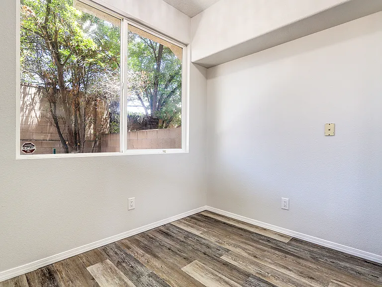 7817 Louisiana Blvd NE #103 — Photo 4