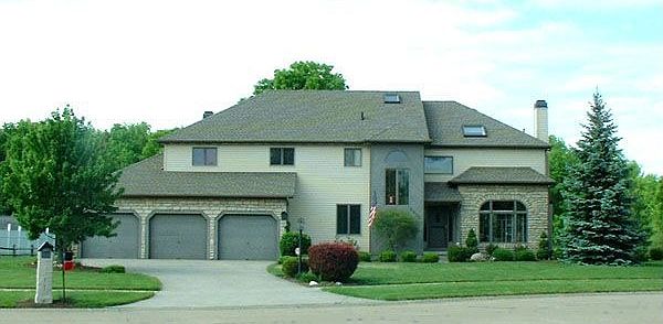1st image of 5553 Pin Oak Cir
