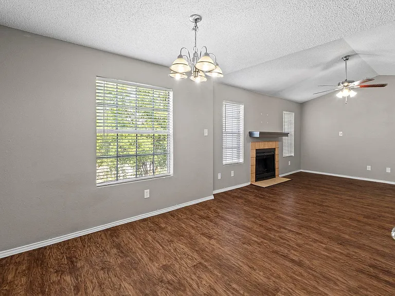 4208 Duval Rd #C — Photo 12