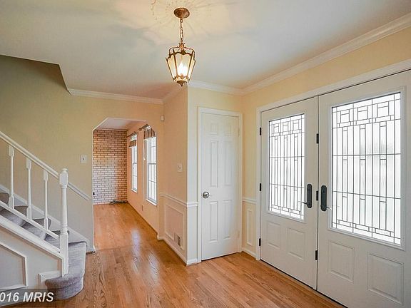 Entry Foyer w/new PELLA Doors