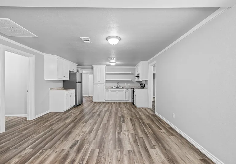 133 W 13th Ave #A — Photo 2