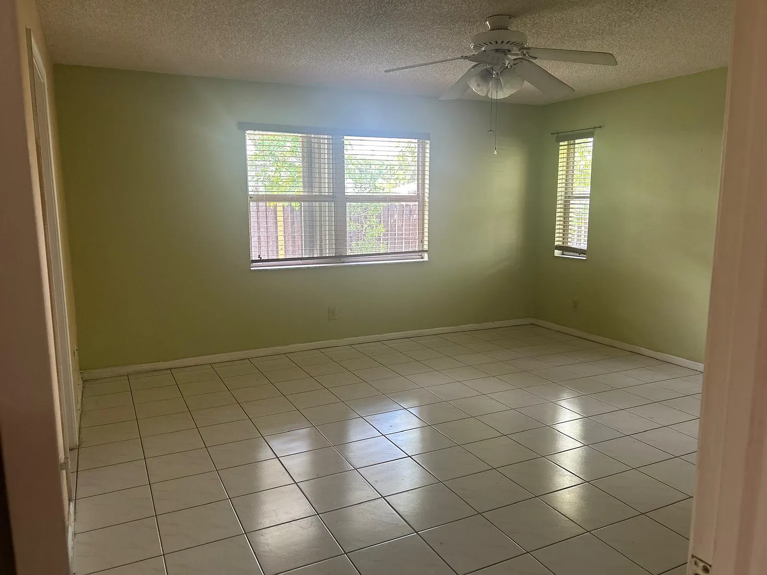 5601 Thistledown Ter — Photo 4