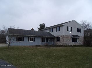 1668 Rhonda Rd, Saint Joseph, MI 49085