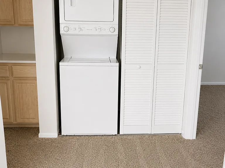 1900 Mountain Hills Ct — Photo 11