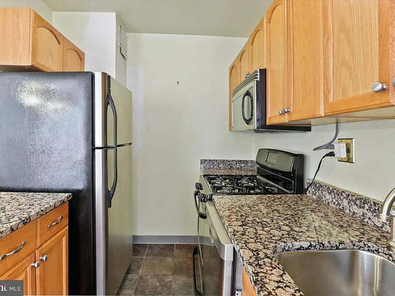 2475 Virginia Ave NW #220 — Photo 14