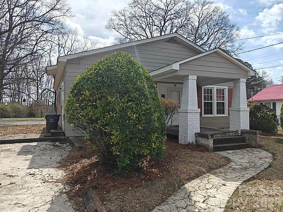 2nd image of 105 Long Ferry Rd