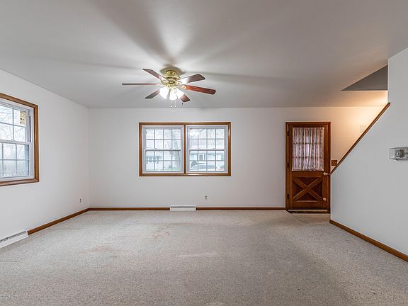 5th image of 603 Harriet Ave