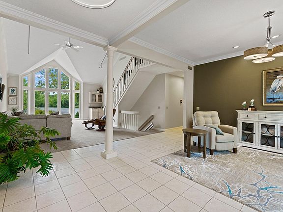 4th image of 2526 Knightsbridge Dr