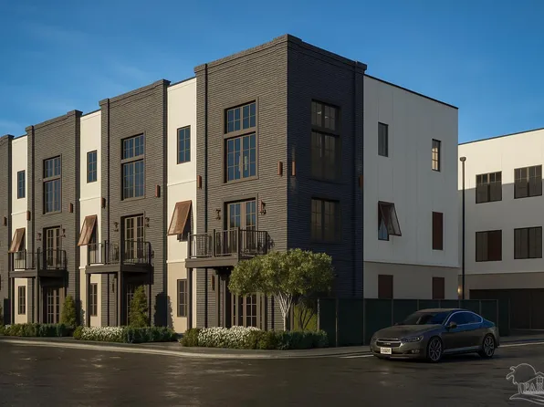 110 Red Feather Way #C2, Pensacola, FL 32502