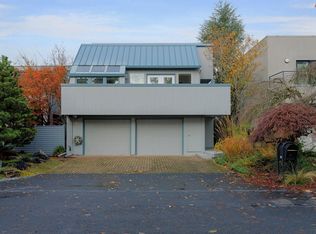149 N Lotus Beach Dr, Portland, OR