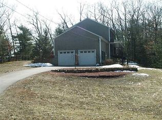 30 Ruff Stone Rd, Smithfield, RI 02828